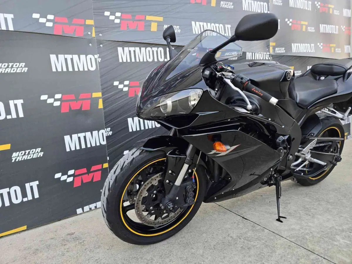 Yamaha YZF R1 (2007 - 08) (3)