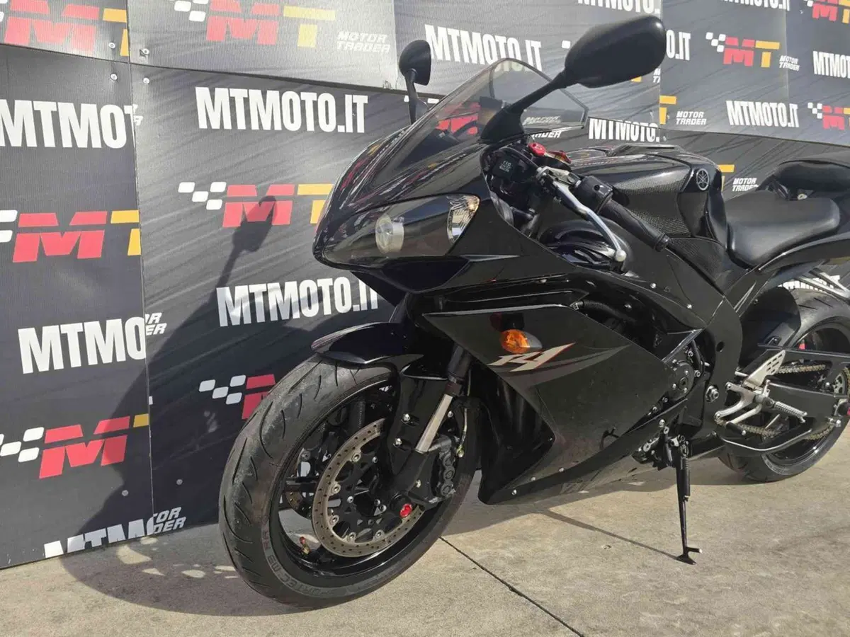 Yamaha YZF R1 (2007 - 08) (3)