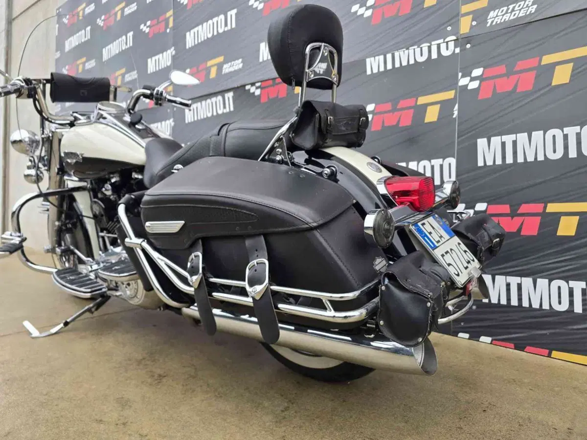 Harley-Davidson 103 Road King Classic (2011 - 13) - FLHRC (6)
