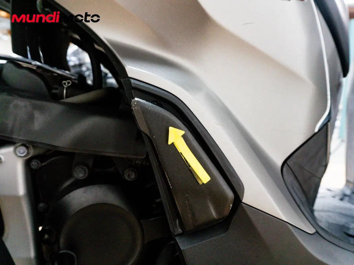 Honda SH 300 i ABS (2013 - 14) (22)