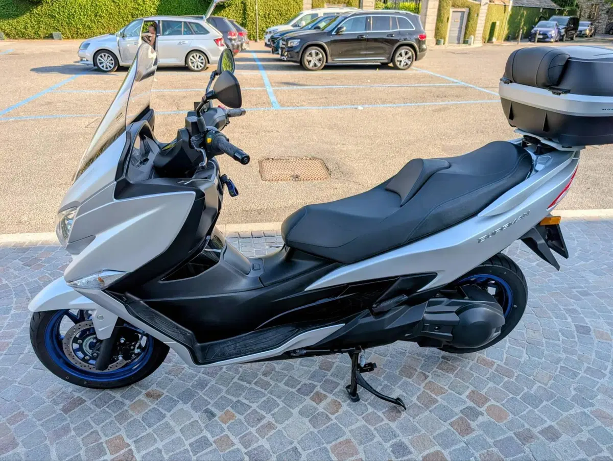 Suzuki Burgman 400 (2022 - 24)