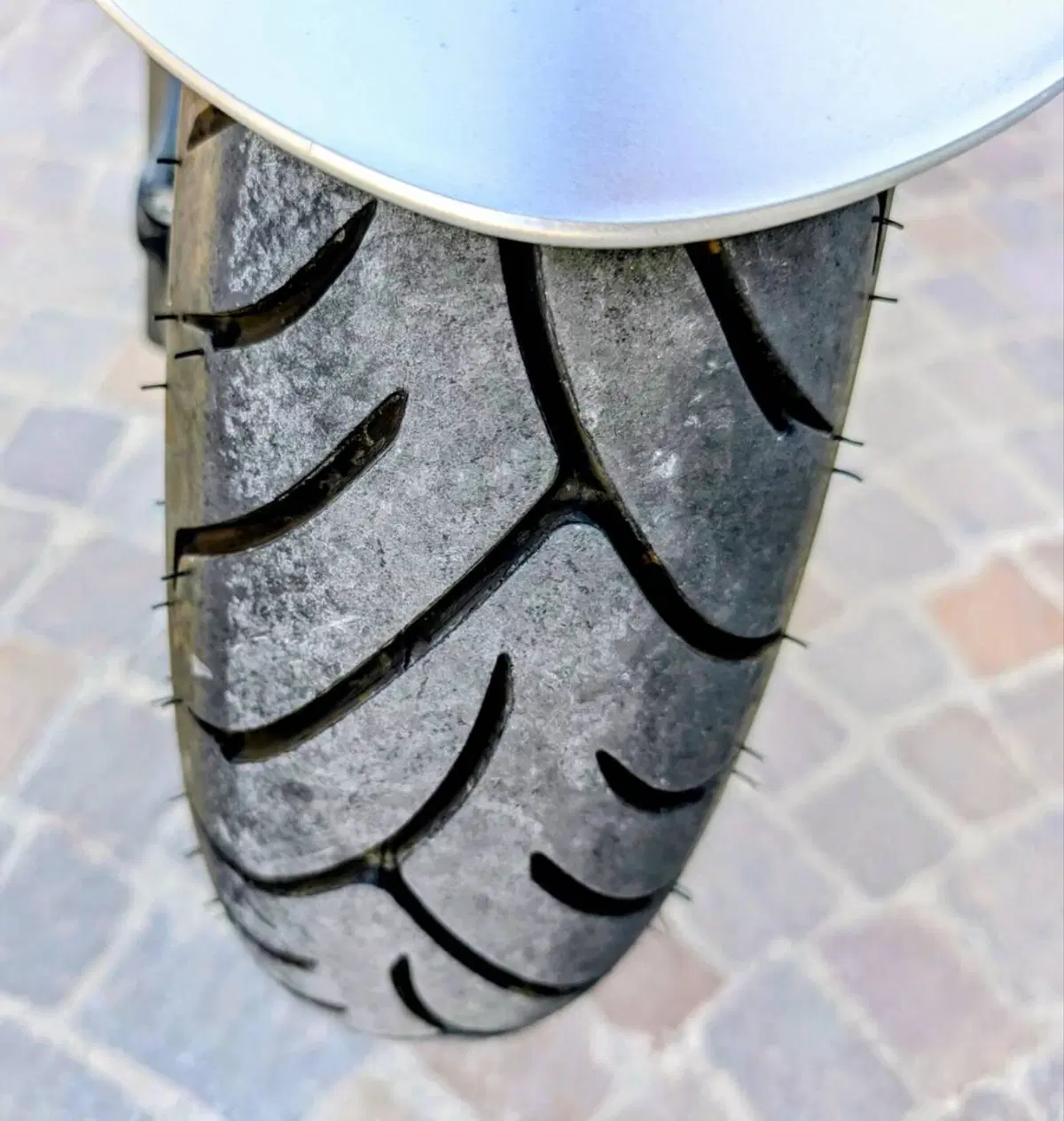 Suzuki Burgman 400 (2022 - 24) (7)