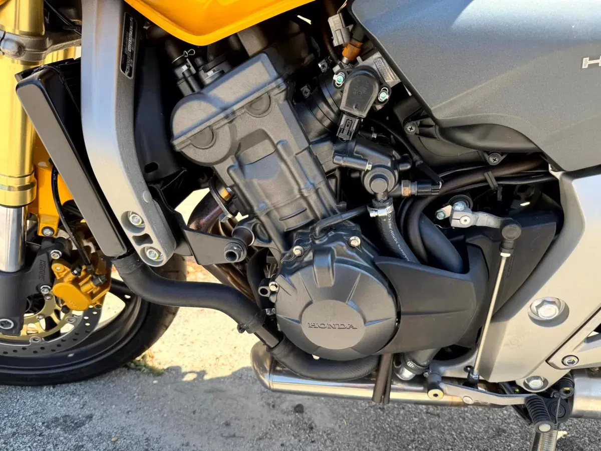 Honda CBR 600 F (2001 - 06) (6)
