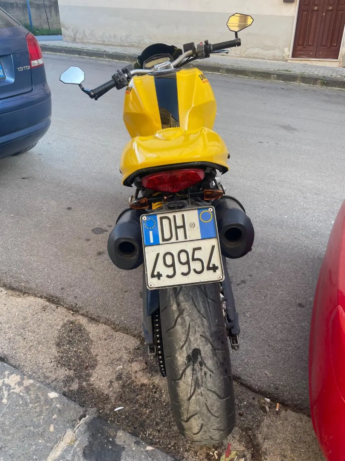 Ducati Monster 696 (2008 - 13) (2)