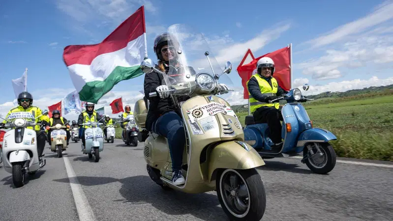 Vespa festeggia 80 anni: a Roma il raduno mondiale dal 25 al 28 giugno