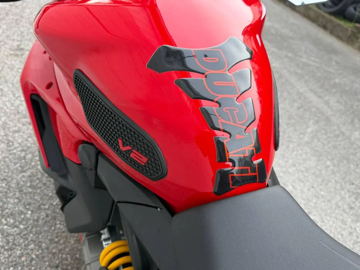 Ducati Streetfighter V2 (2022 - 24) (5)