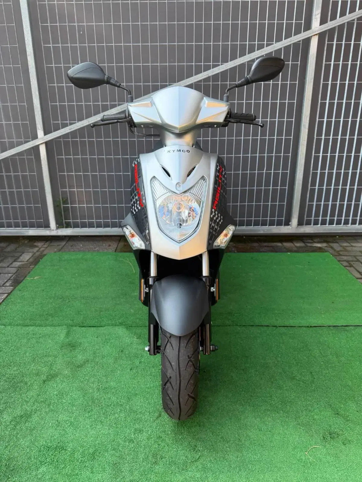 Kymco Agility 50 R12 (2021 - 25) (4)