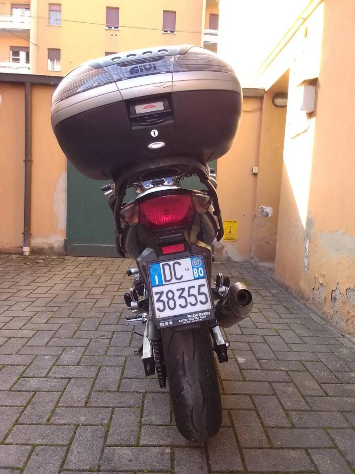 Honda CBF 600 N (2005- 11) (9)