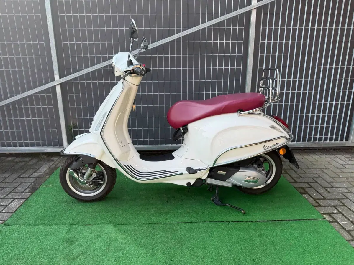Vespa Primavera 150 3V ie ABS (2014 - 16) (2)