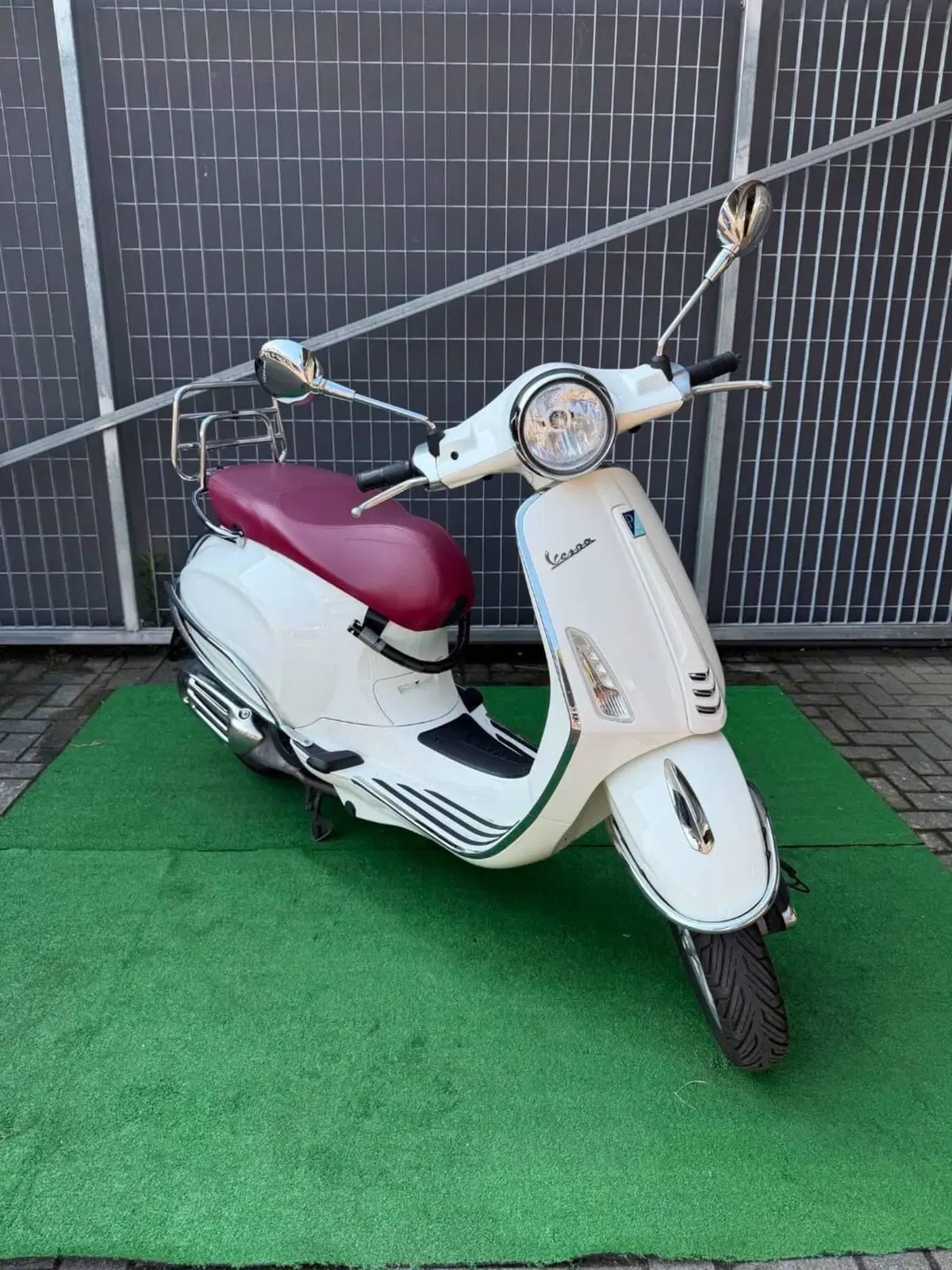 Vespa Primavera 150 3V ie ABS (2014 - 16) (4)