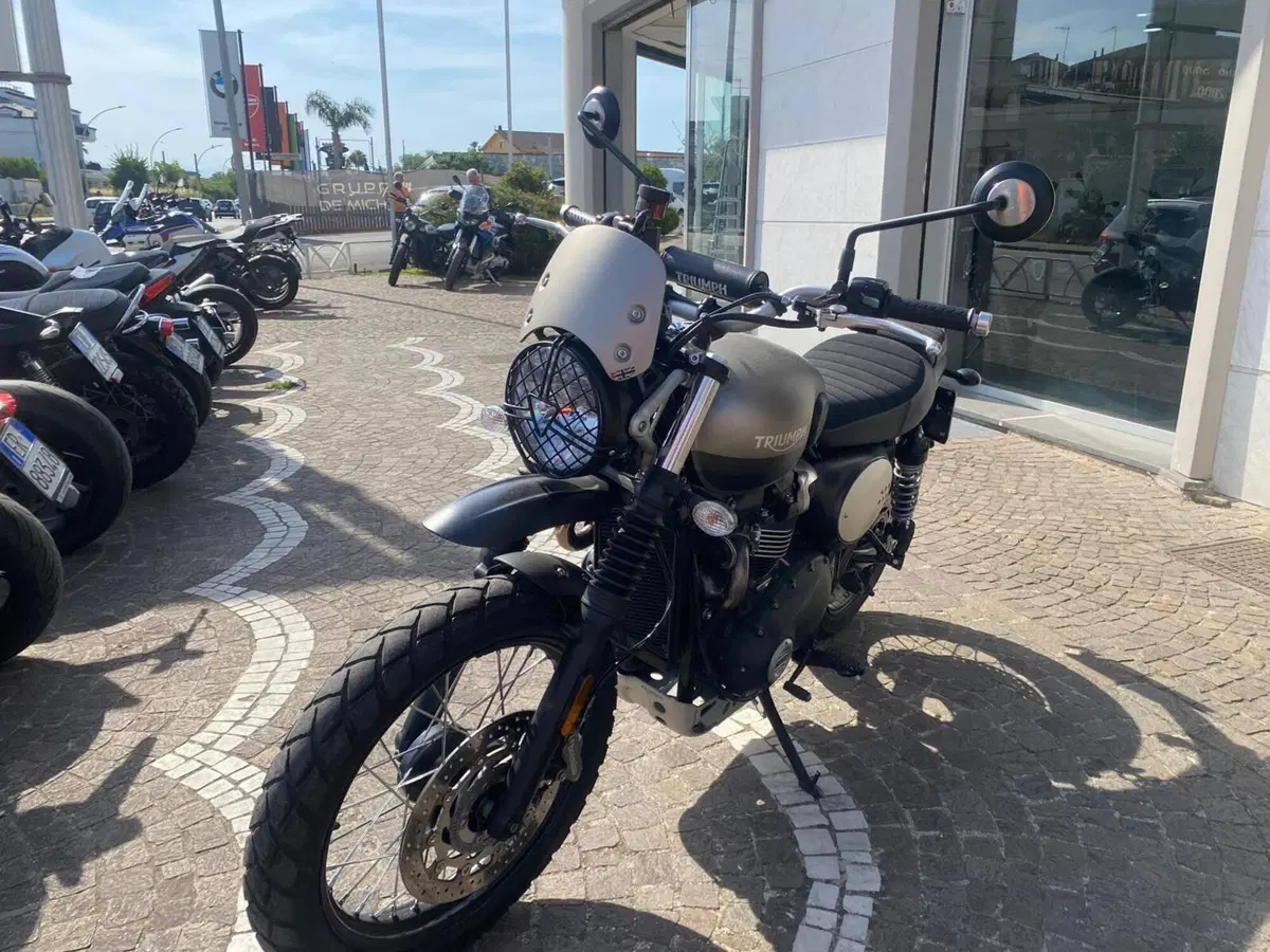 Triumph Street Scrambler 900 (2021 - 22) (4)