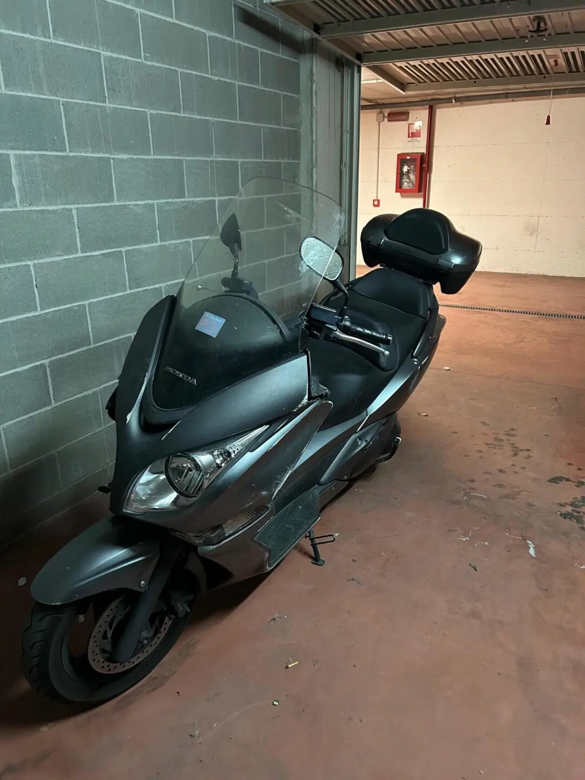 Honda Silver Wing 400 (2006 - 09) (2)