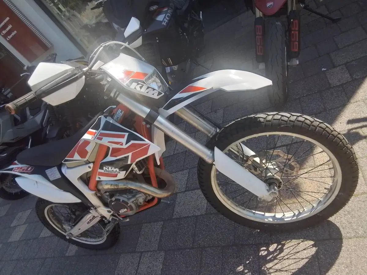 KTM Freeride 250 R (2013 - 17) (14)