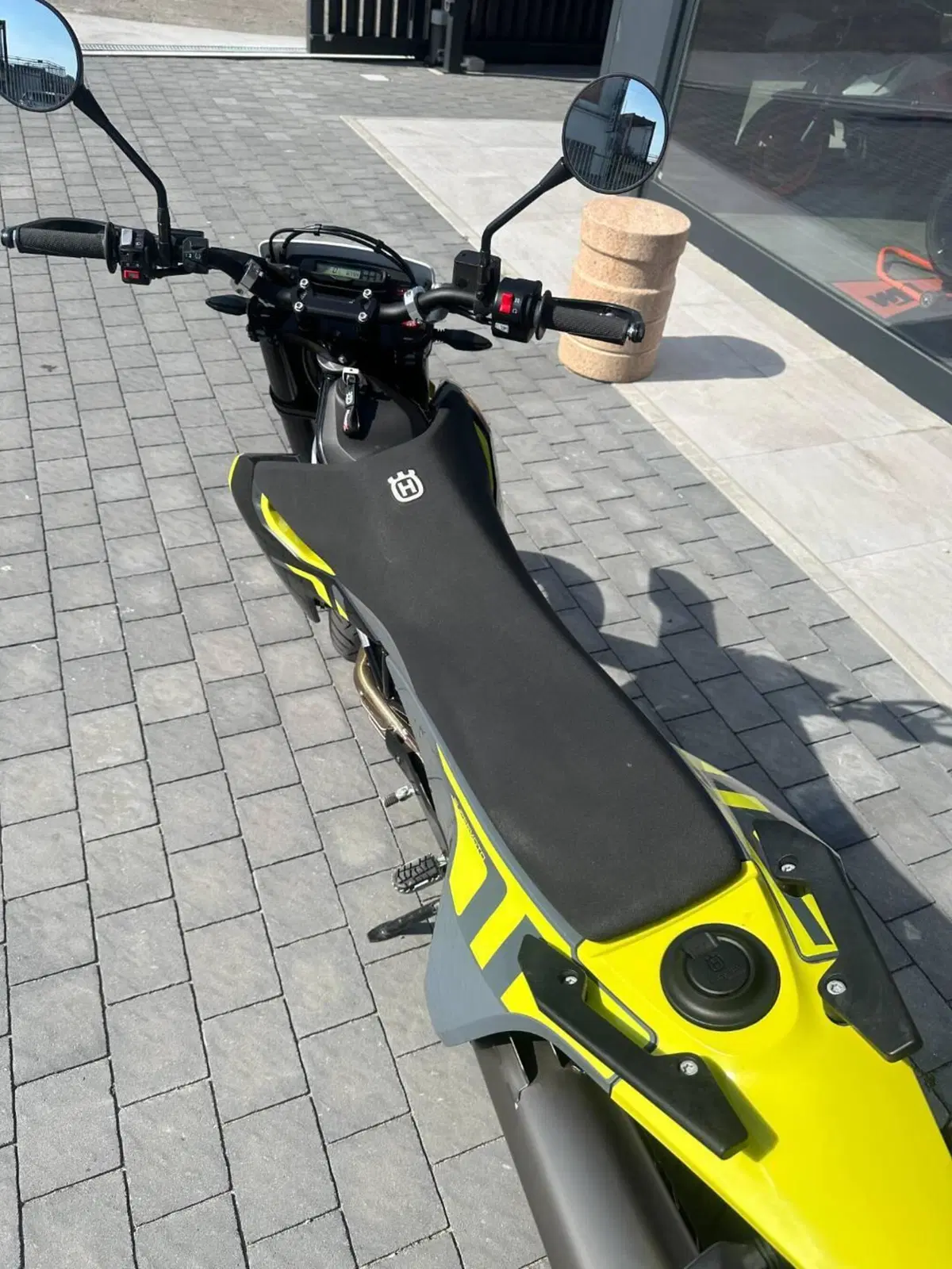 Husqvarna 701 Supermoto (2023 - 25) (7)
