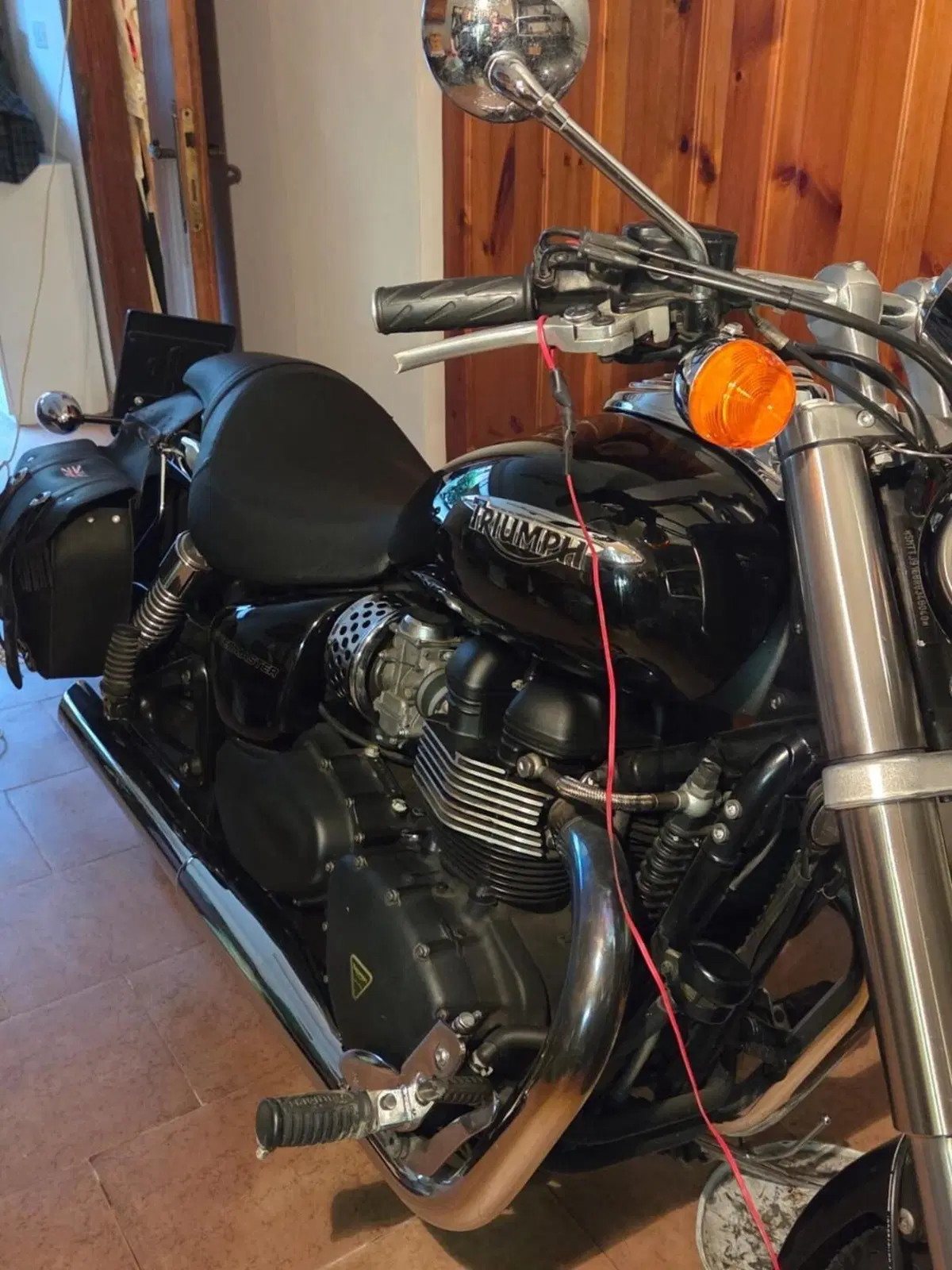 Triumph Speedmaster 865 (2005 - 10) (3)