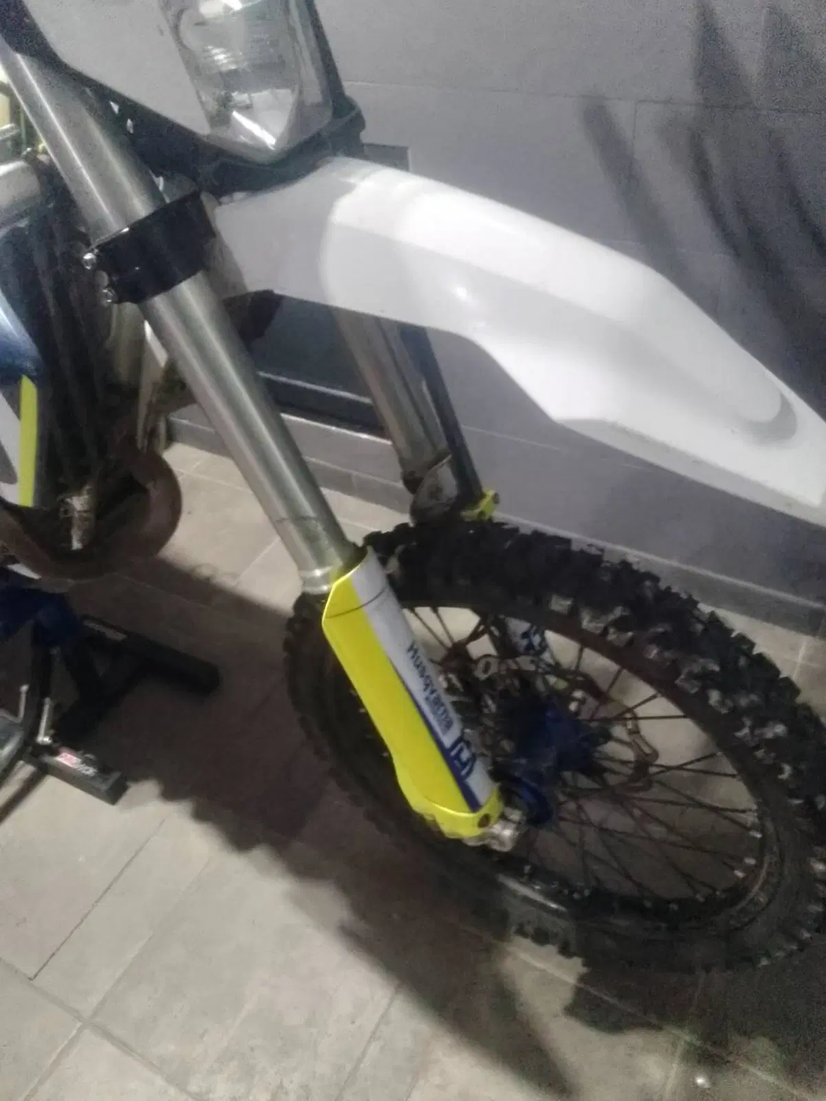 Husqvarna FE 250 (2018) (2)