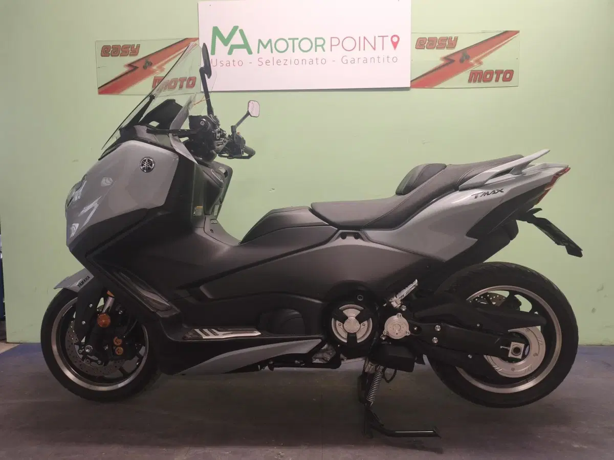 Yamaha T-Max 560 Tech Max (2025 - 26) (4)
