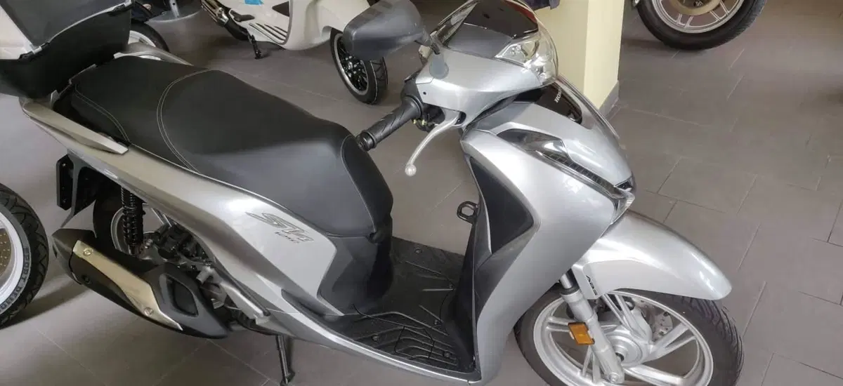 Honda SH 125i (2017 - 19) (2)