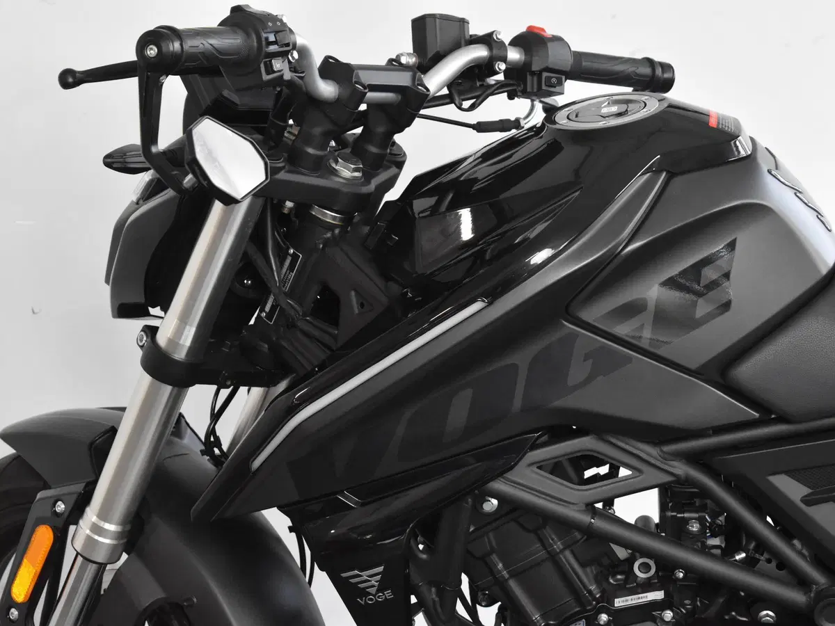 Voge Brivido 125R (2023 - 26) (16)