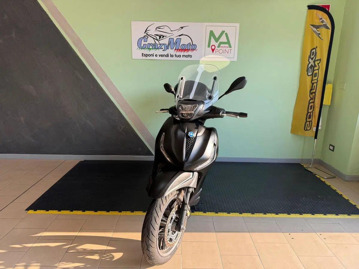 Piaggio Beverly 400 ABS-ASR (2021 - 24) (4)