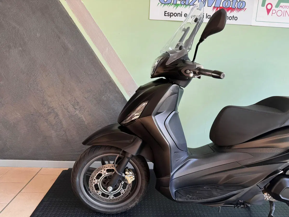 Piaggio Beverly 400 ABS-ASR (2021 - 24) (9)