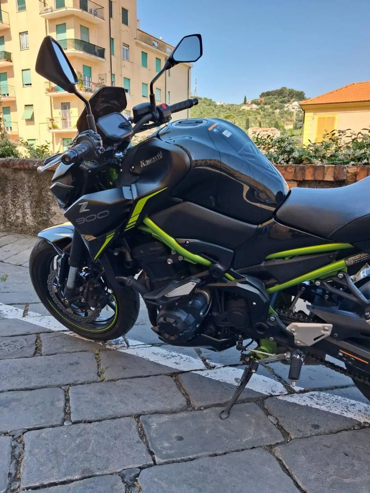 Kawasaki Z 900 Performance (2021 - 24) (5)