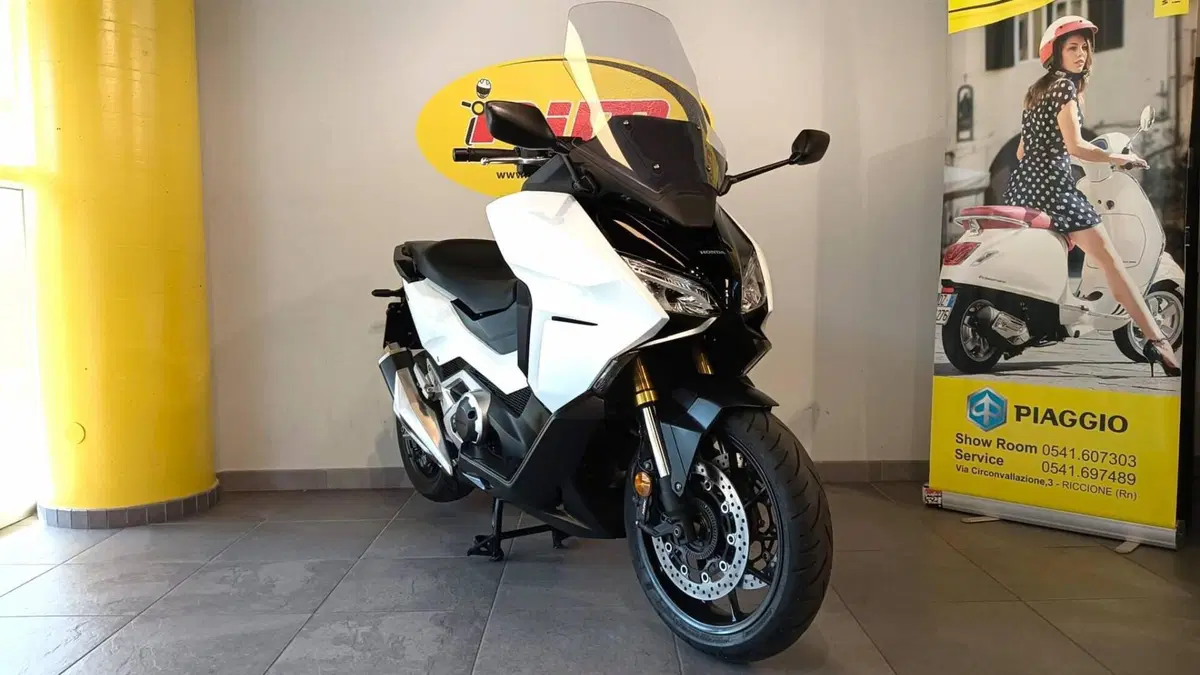 Honda Forza 750 DCT (2021 - 24) (3)