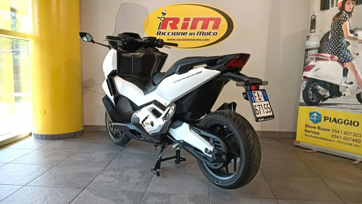 Honda Forza 750 DCT (2021 - 24) (5)