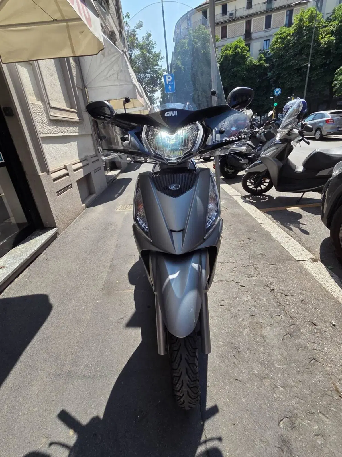 Kymco People 300i GT ABS (2016 - 20) (4)