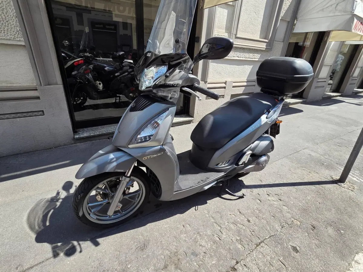 Kymco People 300i GT ABS (2016 - 20) (3)