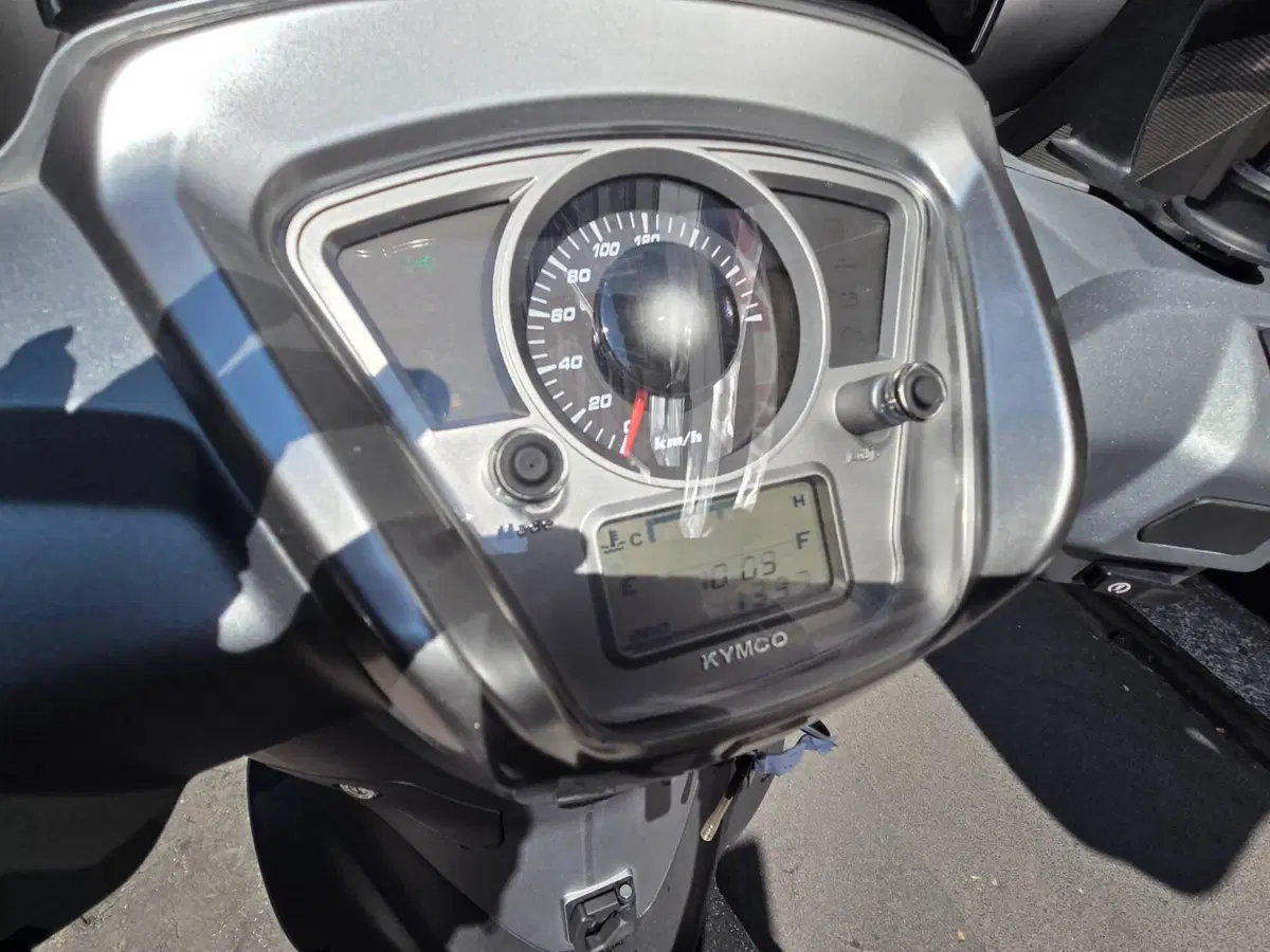 Kymco People 300i GT ABS (2016 - 20) (6)