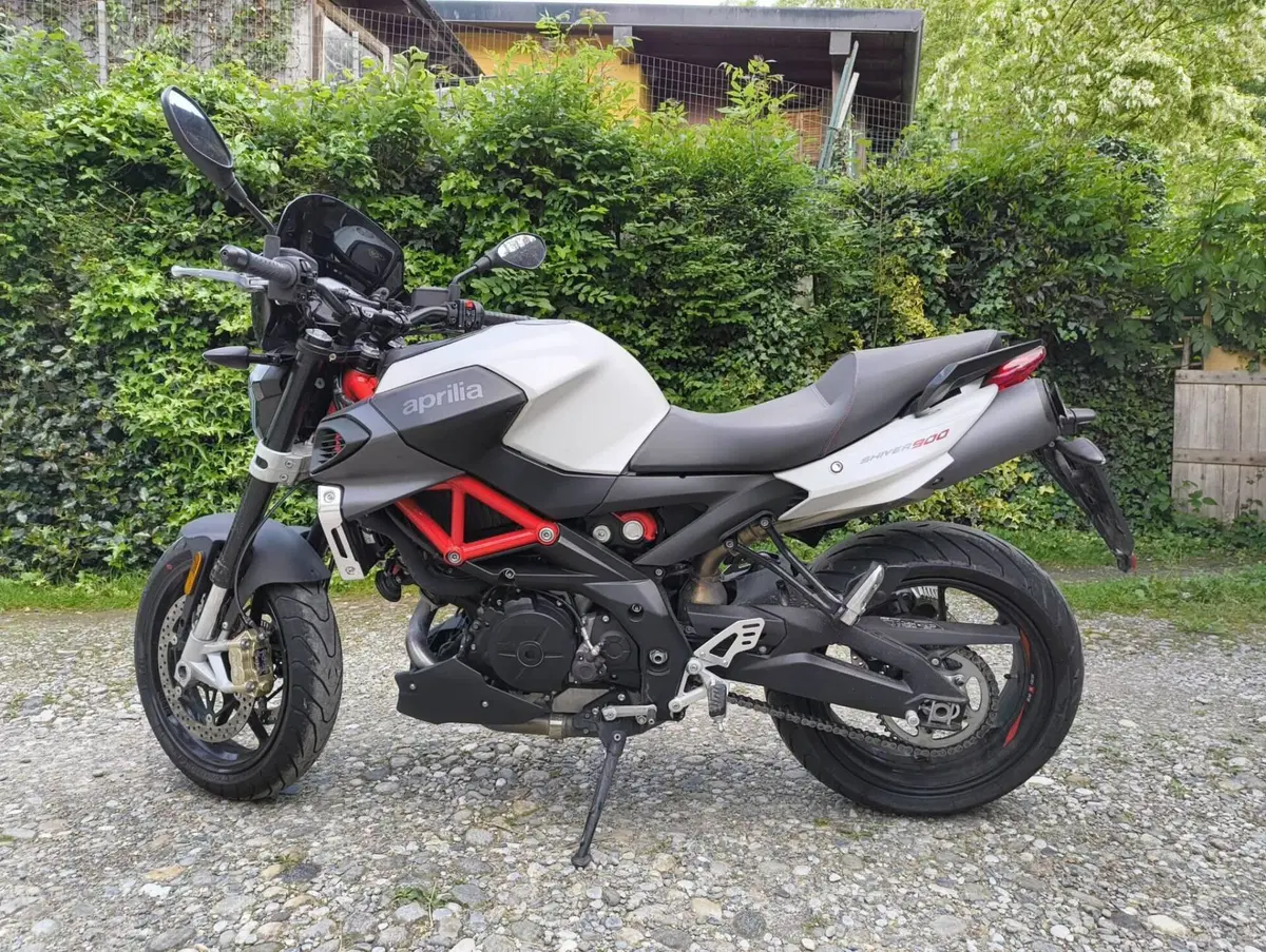Aprilia Shiver 900 ABS (2017 - 18) (3)