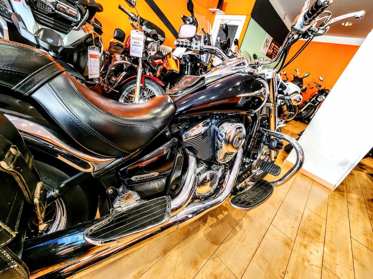 Kawasaki Vulcan VN 900 Classic (2006 - 10) (10)