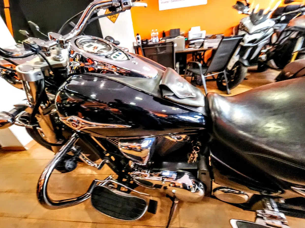 Kawasaki Vulcan VN 900 Classic (2006 - 10) (18)