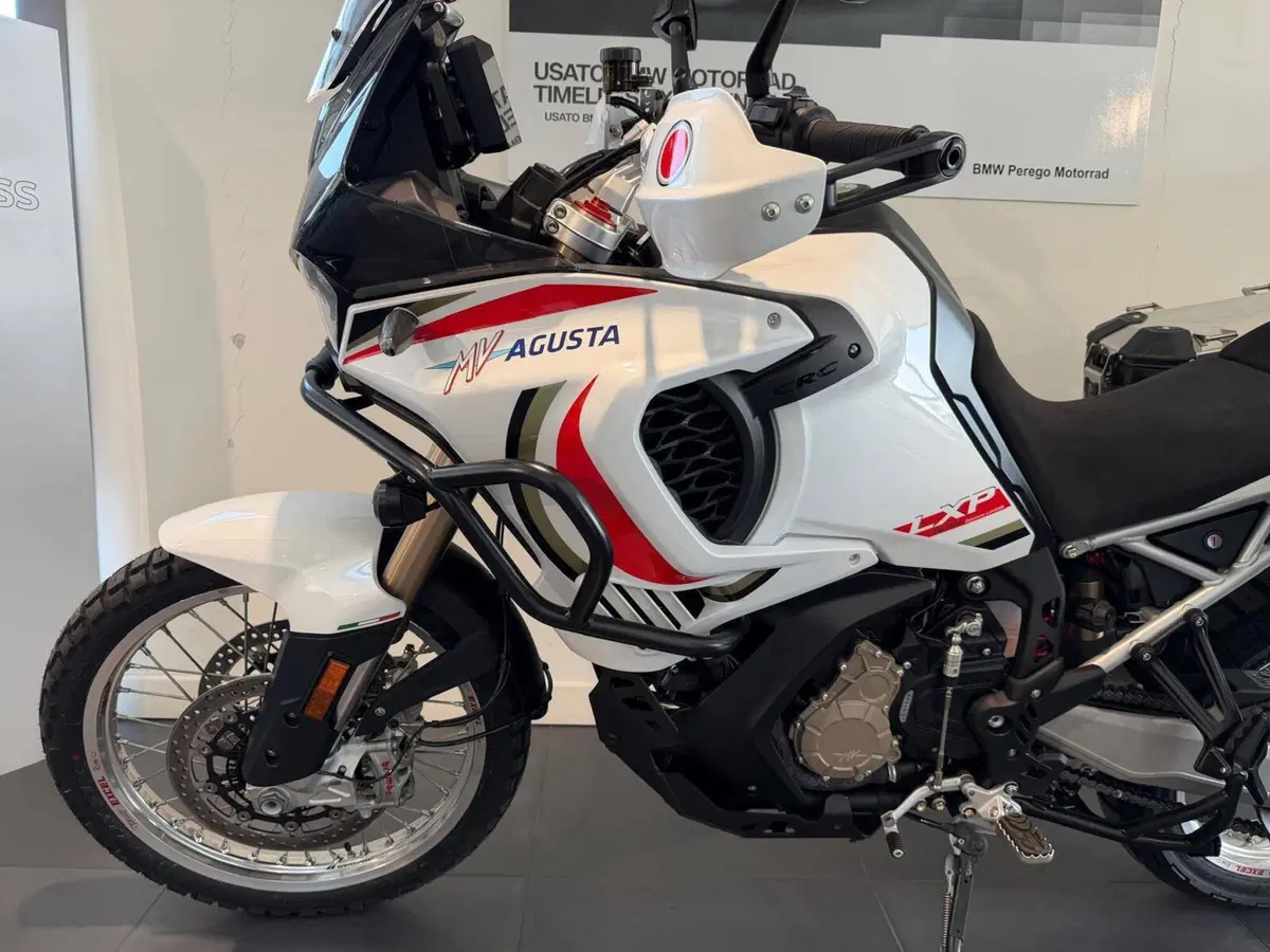 MV Agusta LXP Orioli (2024 - 26) (6)