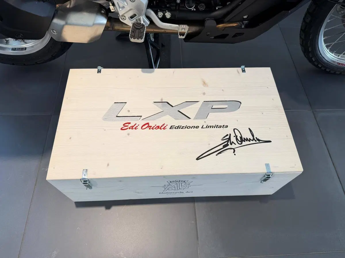 MV Agusta LXP Orioli (2024 - 26) (9)