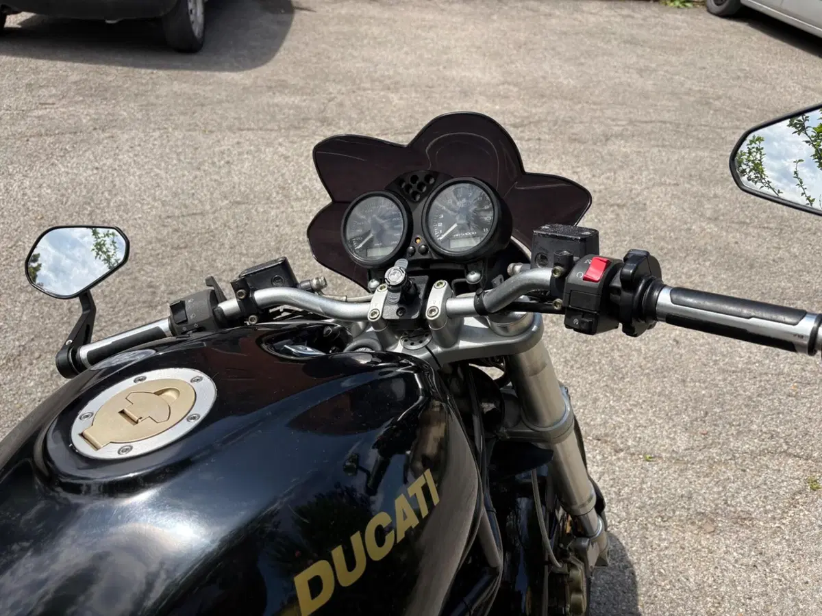 Ducati Monster 620 Dark (2003 - 06) (5)