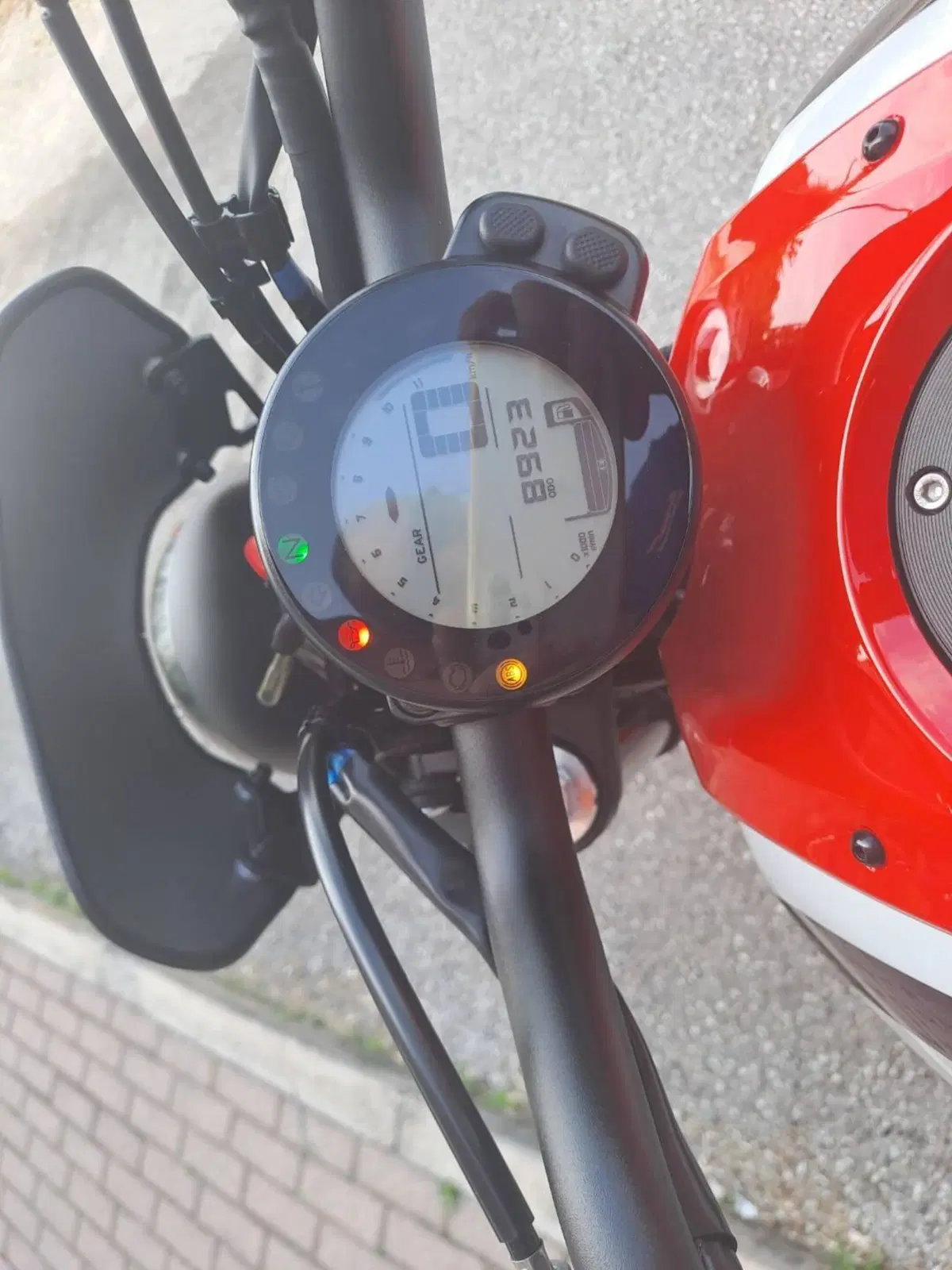 Yamaha XSR 700 ABS (2016 - 20) (3)