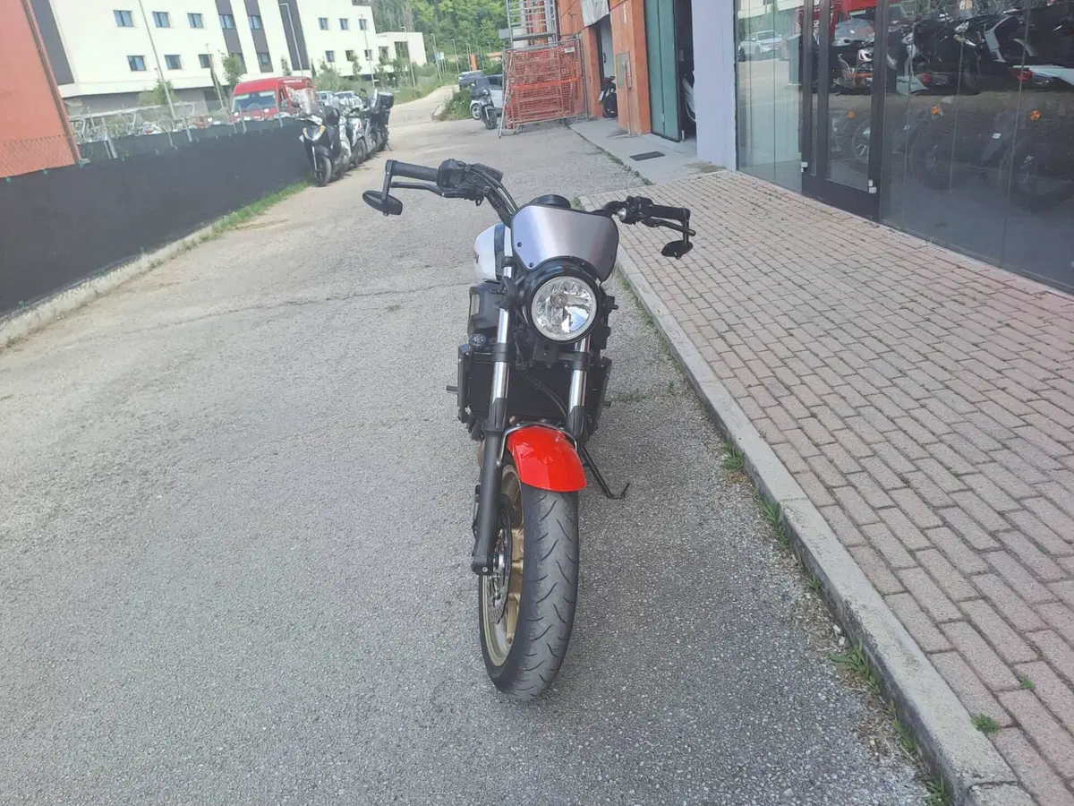 Yamaha XSR 700 ABS (2016 - 20) (4)