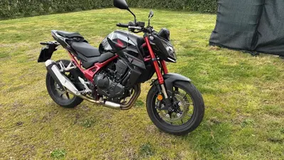 Honda CB 750 Hornet (2023 - 24) usata