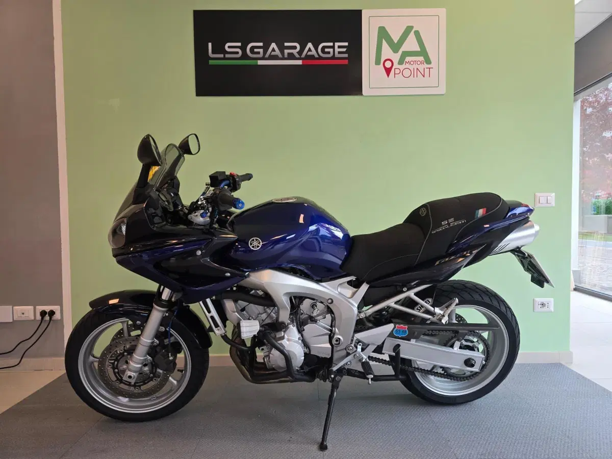 Yamaha FZ6 Fazer (2004 - 07) (2)