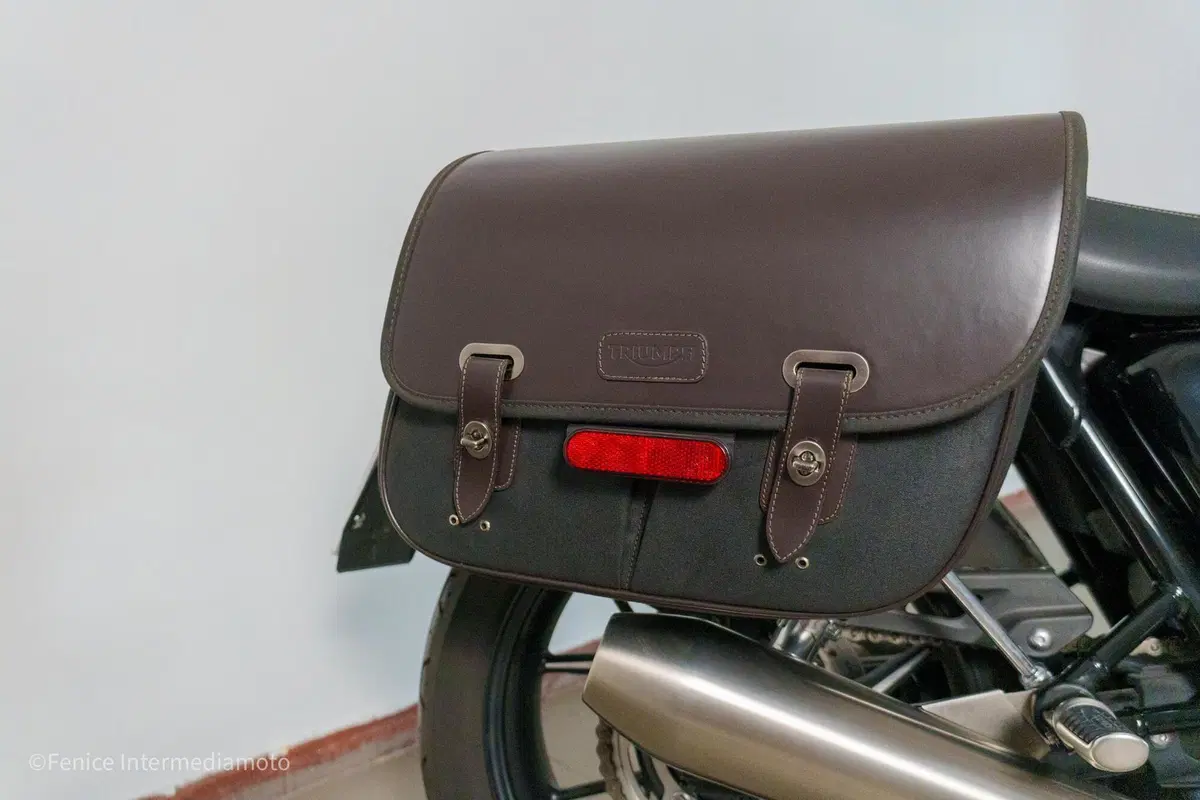 Triumph Street Twin 900 (2019 - 20) (4)