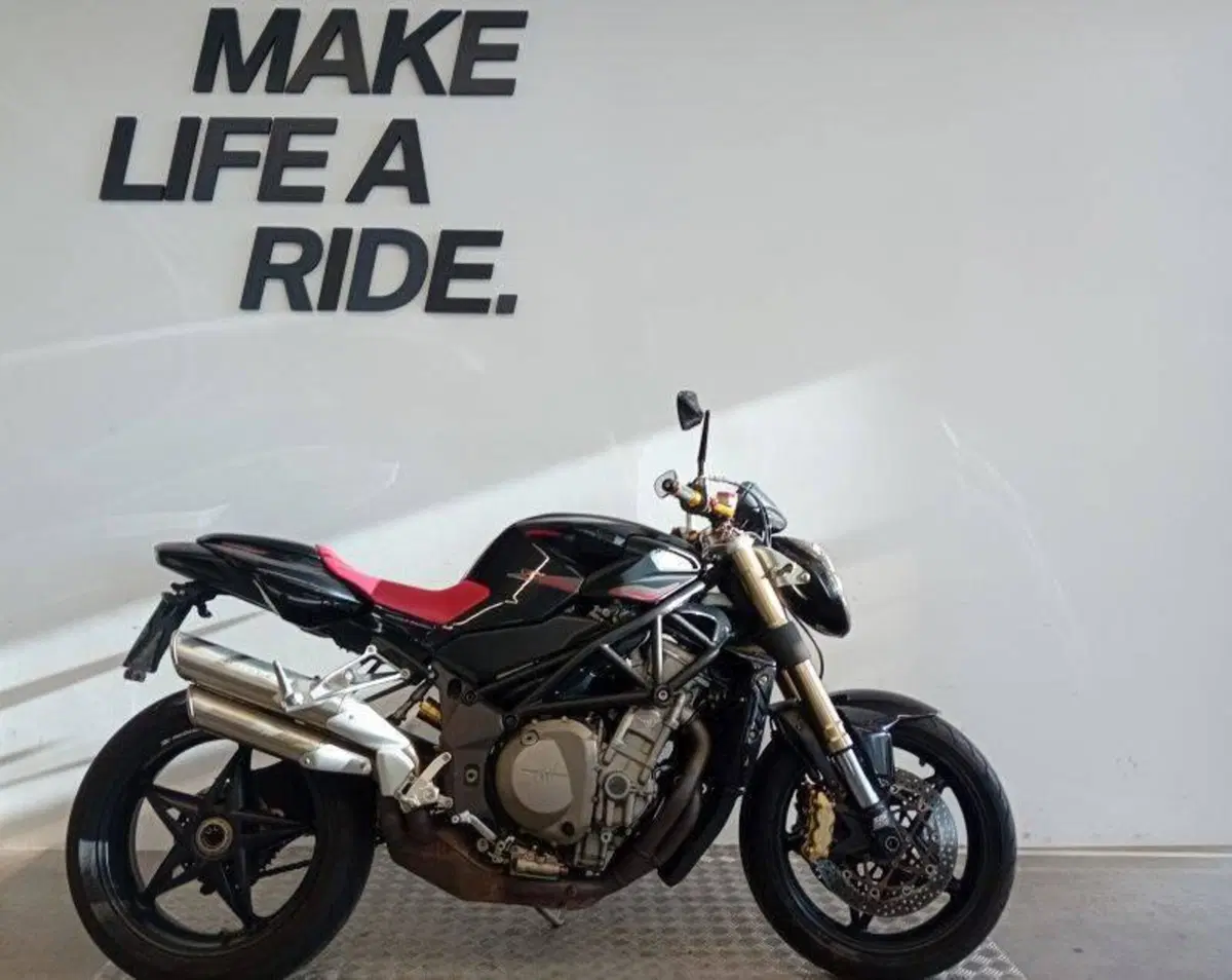MV Agusta Brutale 989 R