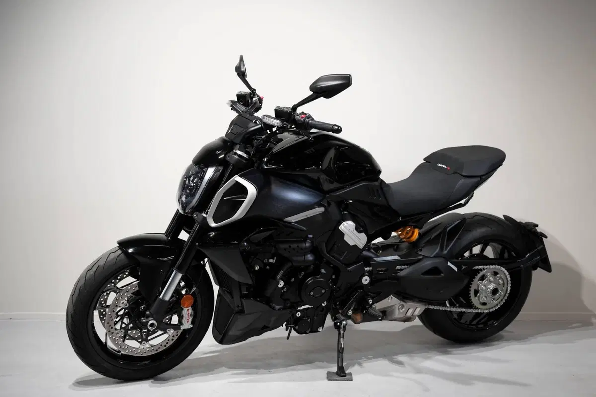 Ducati Diavel V4 (2023 - 26) (3)
