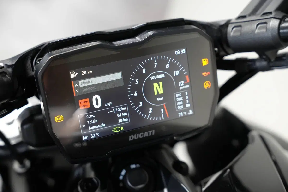 Ducati Diavel V4 (2023 - 26) (6)