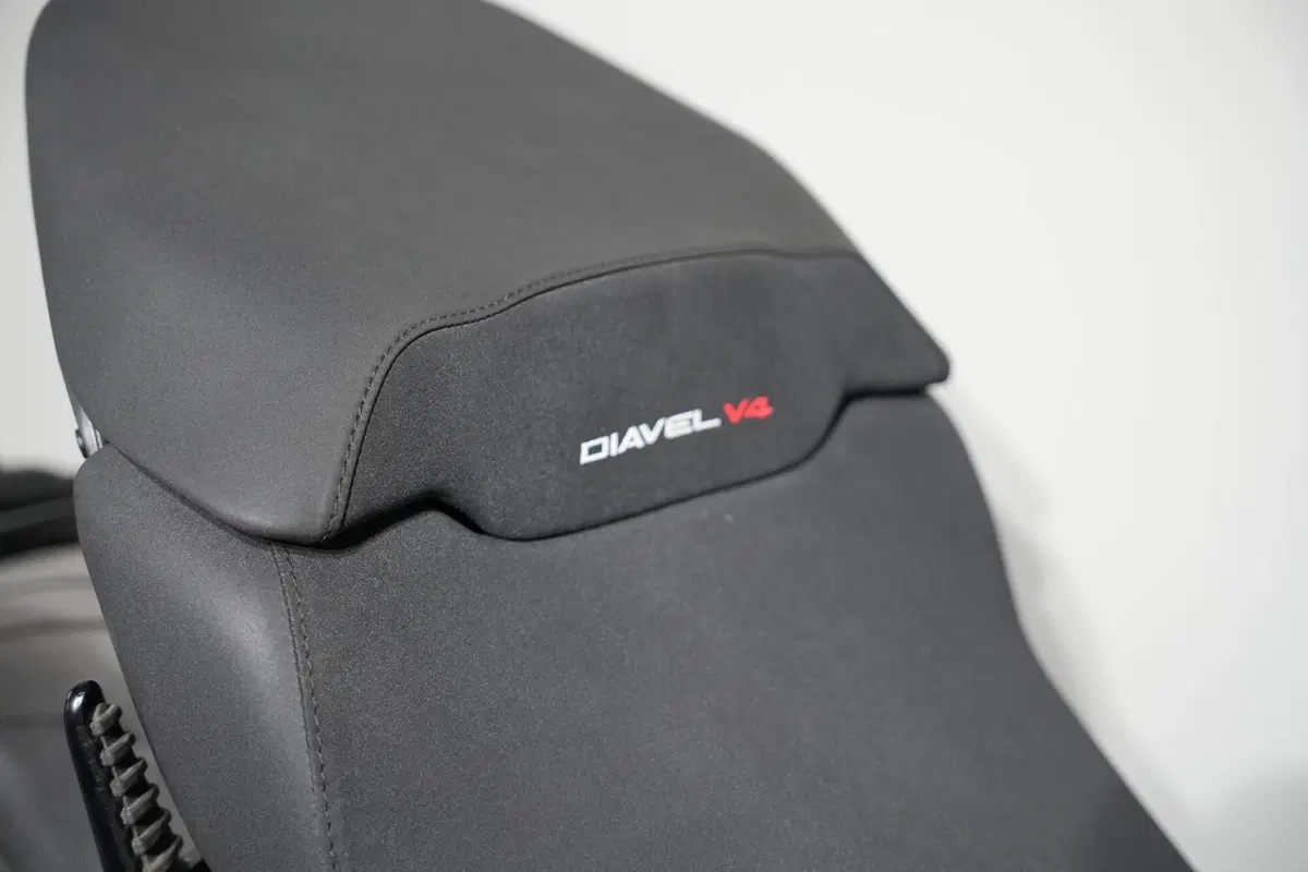 Ducati Diavel V4 (2023 - 26) (7)