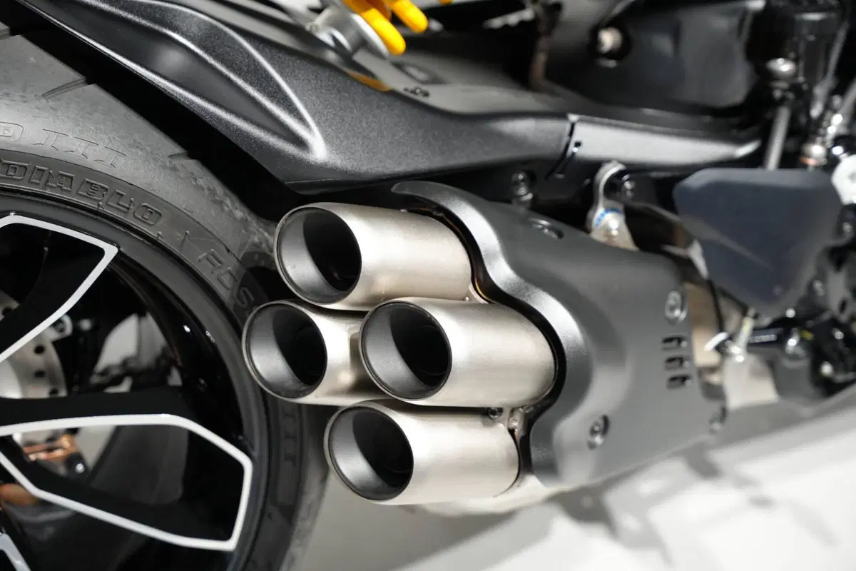 Ducati Diavel V4 (2023 - 26) (9)