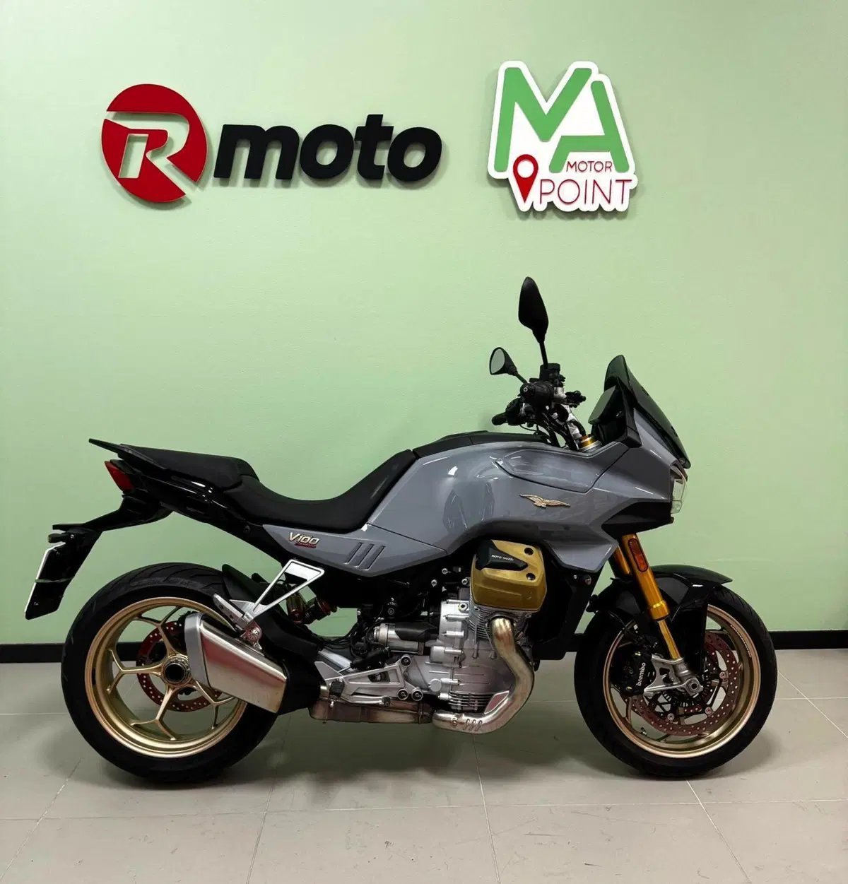 Moto Guzzi V100 Mandello (2022 - 24)