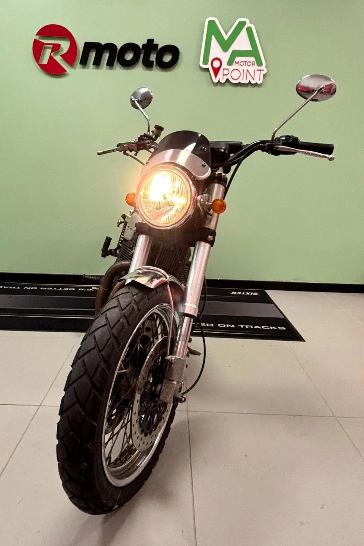 Triumph Bonneville 800 (2002 - 07) (4)