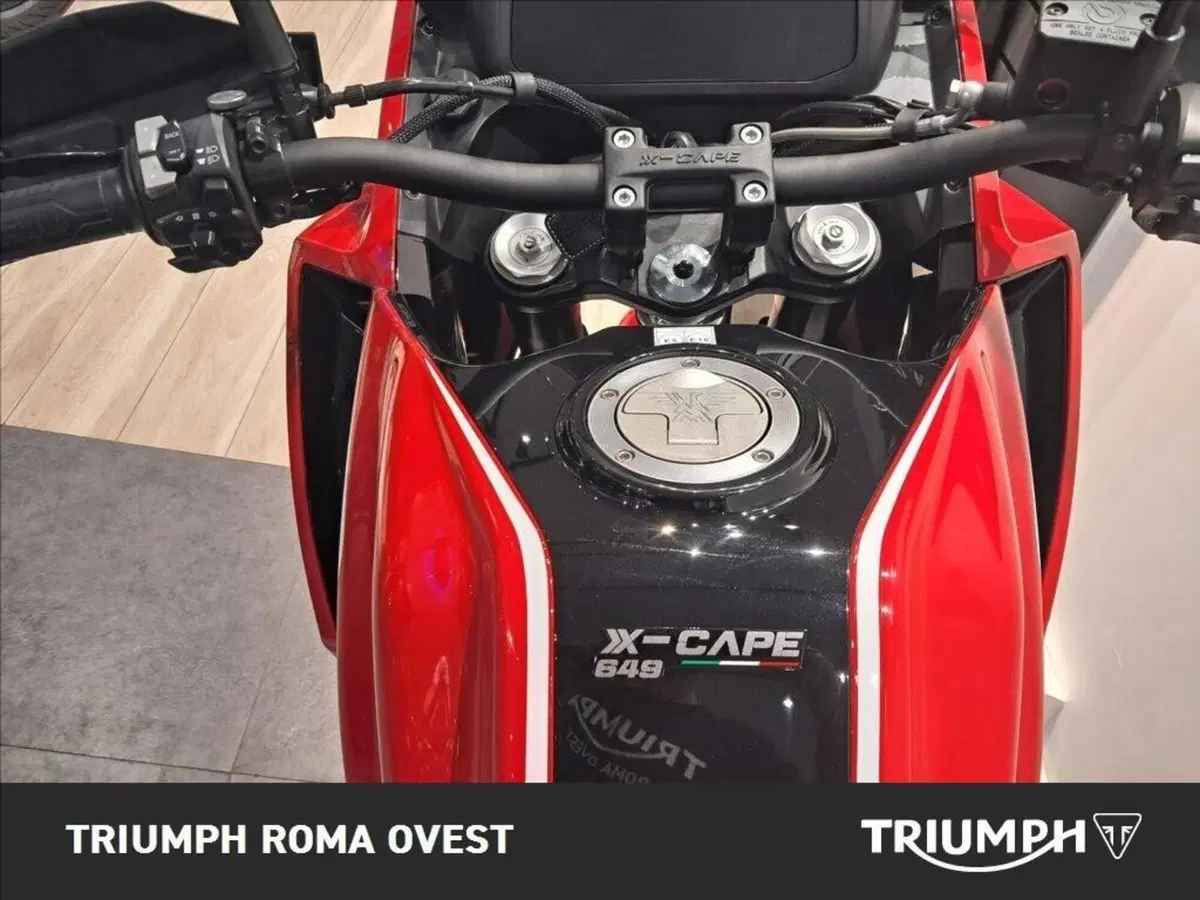 Moto Morini X-Cape 650 Gold Wheels Edition (2022 - 26) (11)